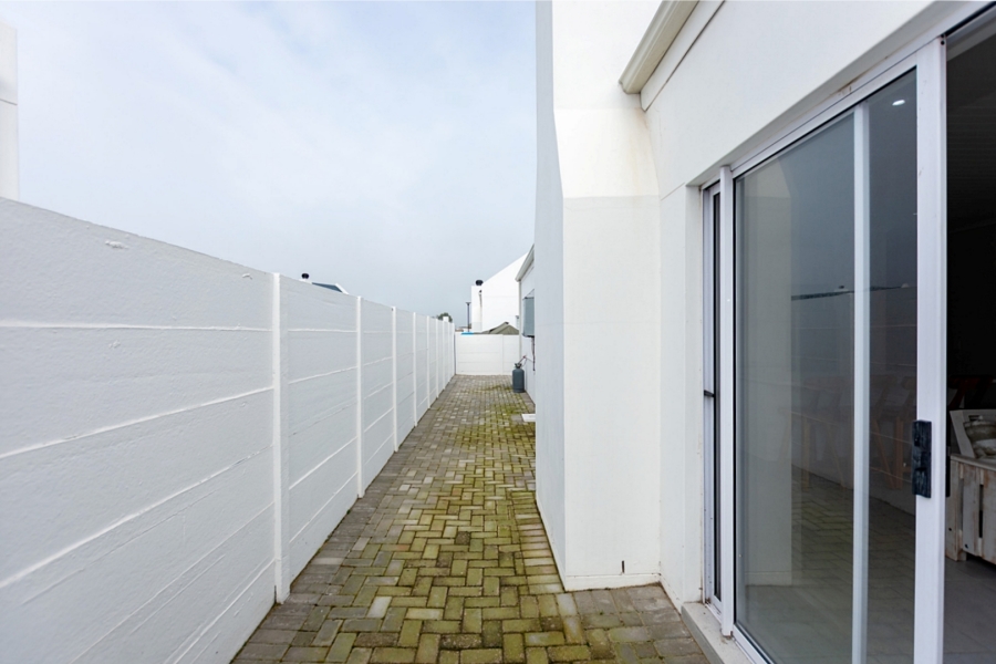 3 Bedroom Property for Sale in Atlantic Waves Estate Western Cape